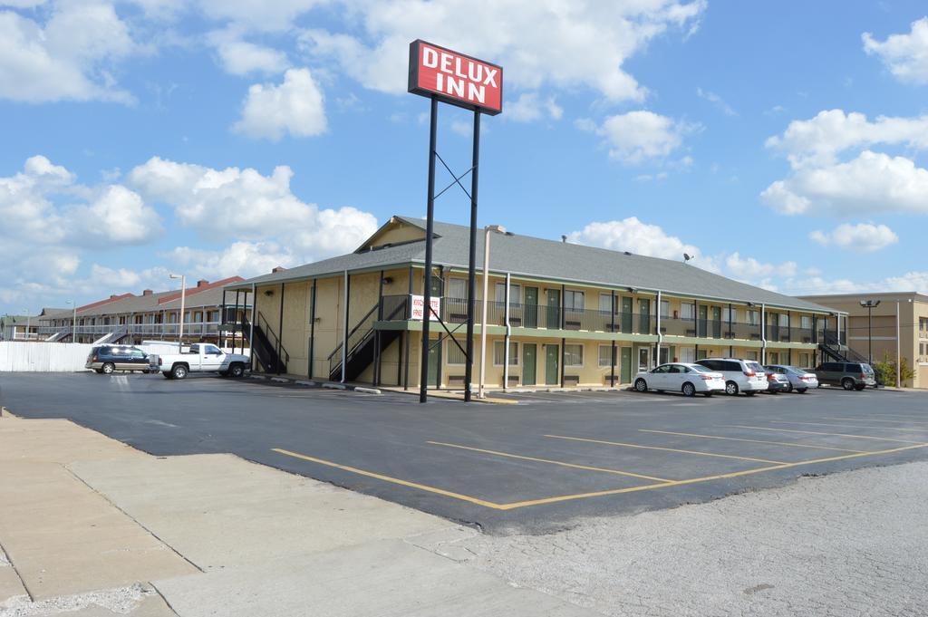 Delux Inn Tulsa Exteriör bild